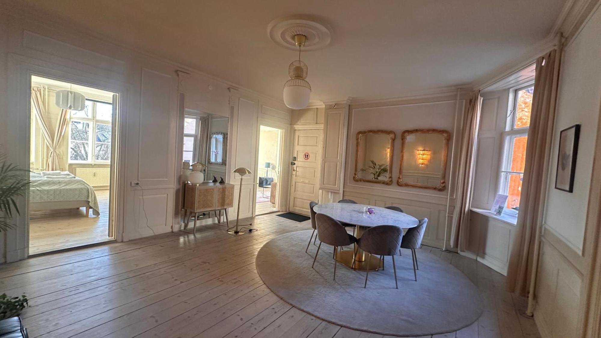 The Square - Carolinas Apartments København Eksteriør billede